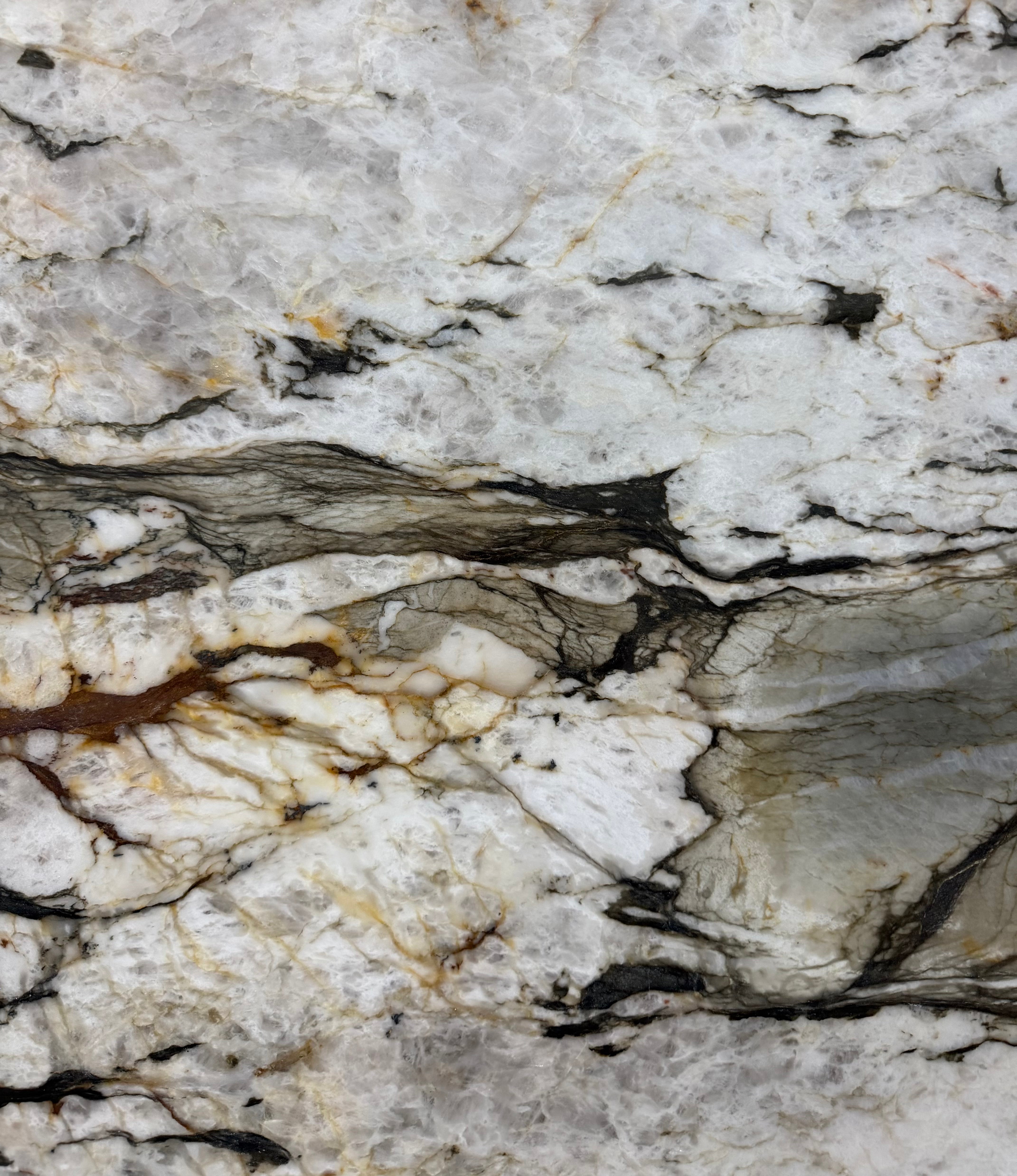 Tiffany Black Quartzite — 2CM