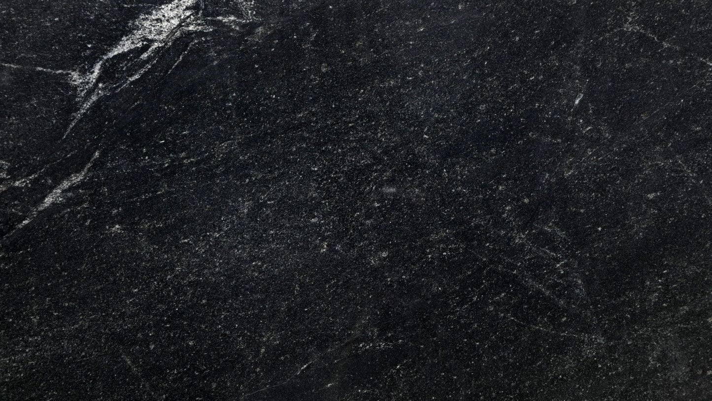 Misty Black 2CM