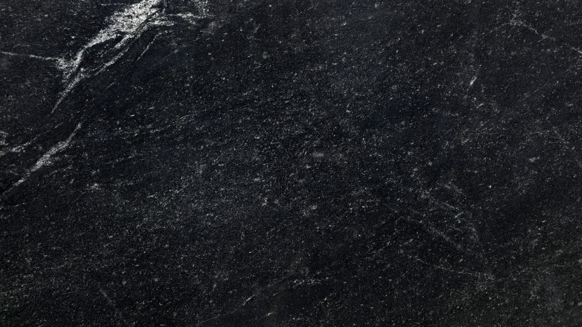 Misty Black 2CM