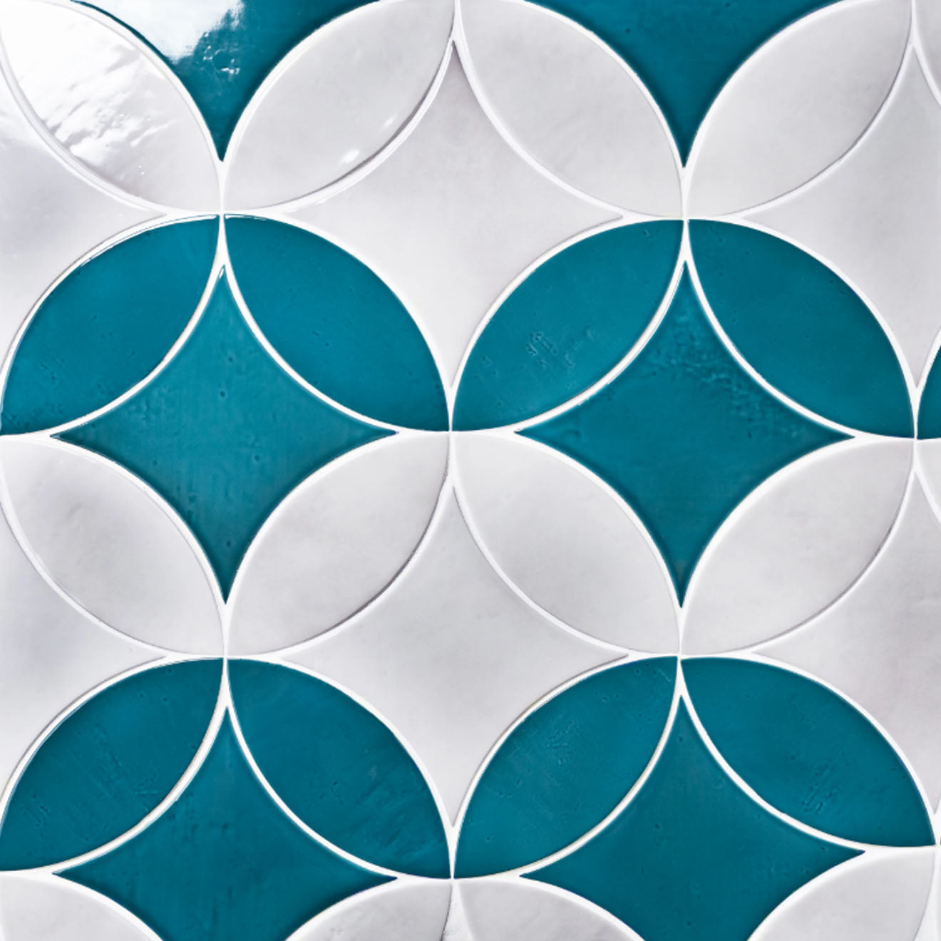 Legacy  Glossy Petal Pearl 3" x 8"