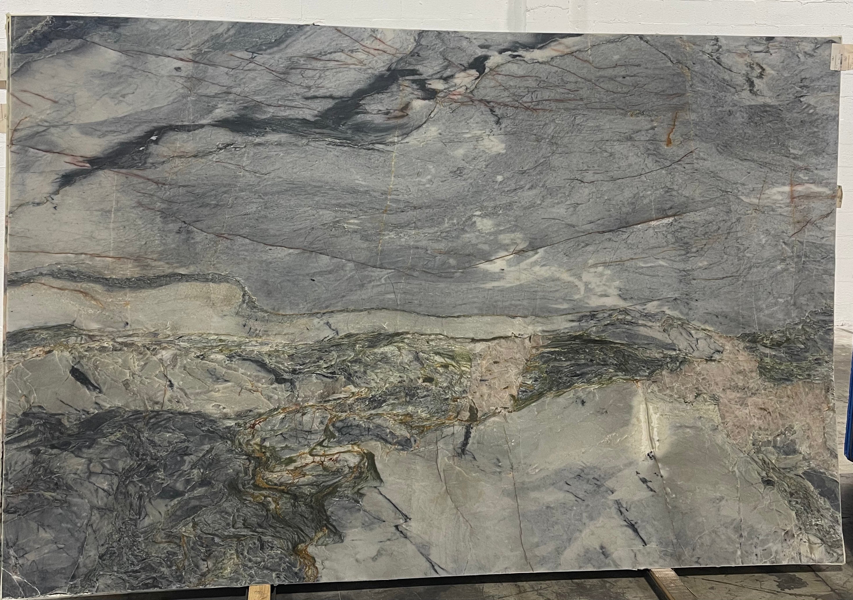 Ijen Blue Quartzite — 2CM